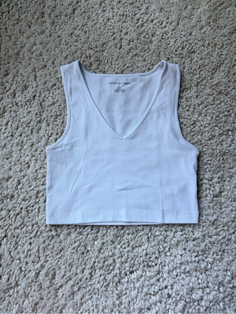 American Eagle White Ribbed V-Neck Cropped Tank